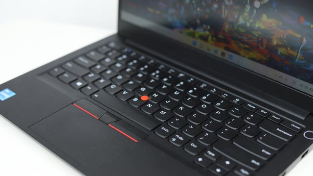 ThinkPad E14 Gen 2のキーボード面
