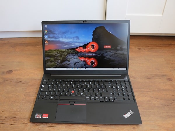 Lenovo thinkpad E15 gen 2の外観