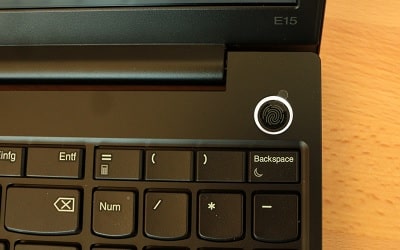 Lenovo thinkpad E15 gen 2の電源ボタンと指紋センサー
