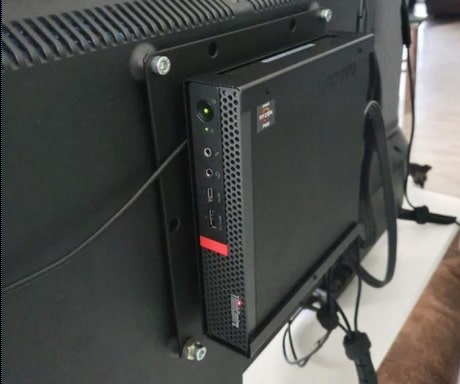 Lenovo ThinkCentre M75q-1 Tiny・All in One PCとして使用も出来る