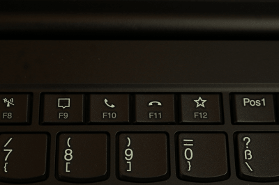 Lenovo thinkpad T15gのキーボード・Fキーにビデオ電話受信・終了キーが搭載