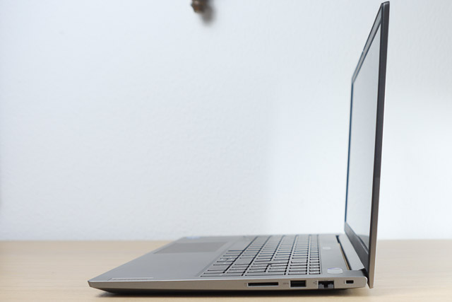 Lenovo ThinkBook 15 Gen 2　右側面