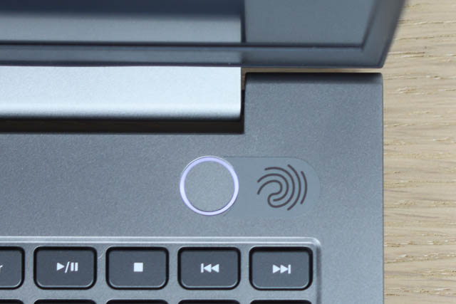 Lenovo ThinkBook 15 Gen 2の指紋センサー