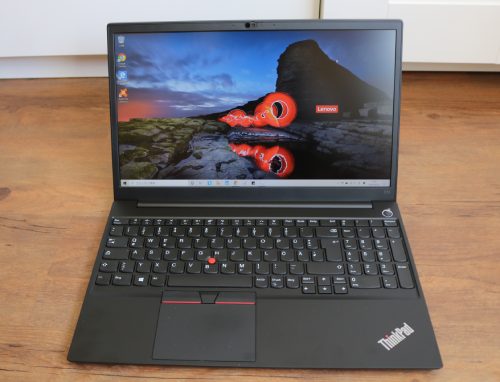 Lenovo ThinkPad E15 Gen 2　正面