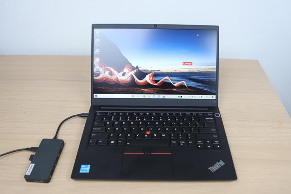Lenovo ThinkPad E14 Gen 2に7 in 1ハブを接続