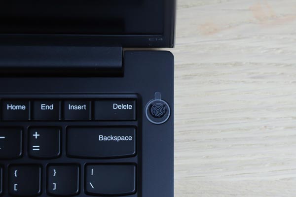 Lenovo ThinkPad E14 Gen 2の指紋センサー