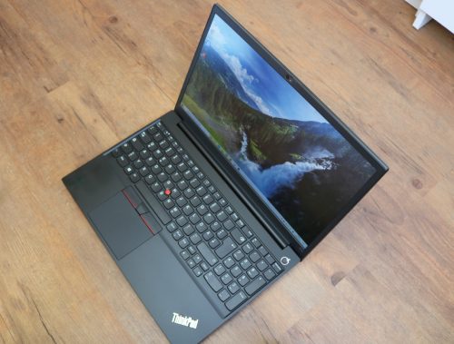 Lenovo ThinkPad E15 gen 2　上から