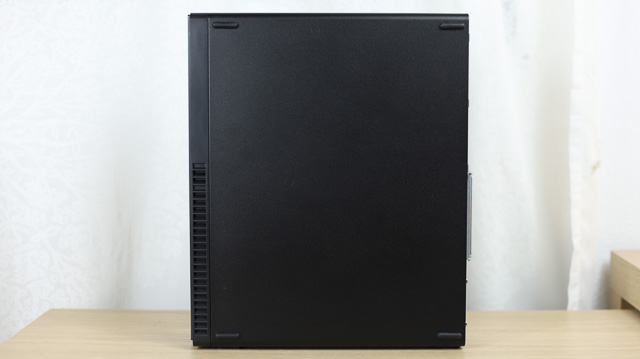 Thinkcentre M75s Small Gen 2 右側面