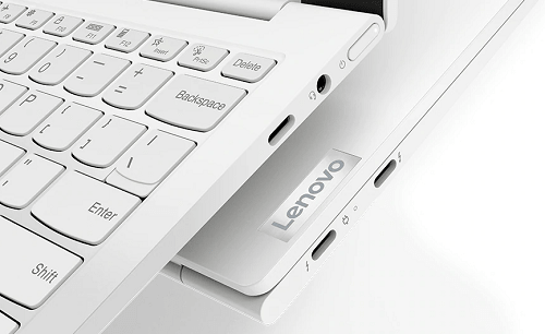 Lenovo Yoga Slim 750i Carbonのインターフェイス