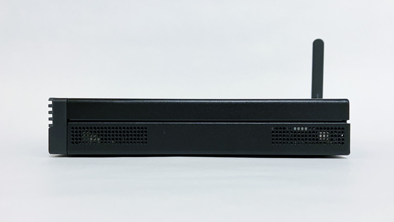 Lenovo ThinkCentre M75q Tiny Gen 2 右側面