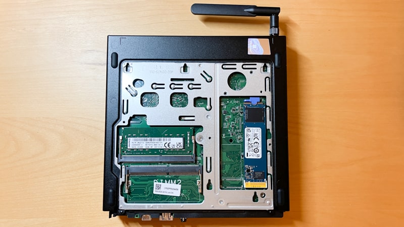 Lenovo ThinkCentre M75q Tiny Gen 2 筐体内部