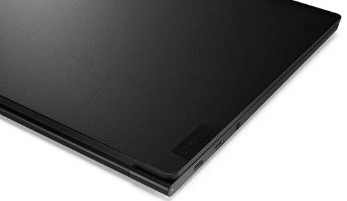 Lenovo Yoga Slim 950iの筐体　丸いエッジに本革のカバー