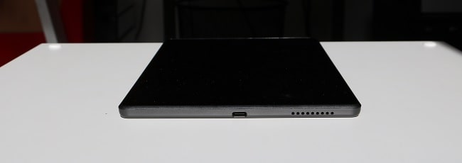 Lenovo Tab M10 HD (2nd Gen)の側面インターフェイス