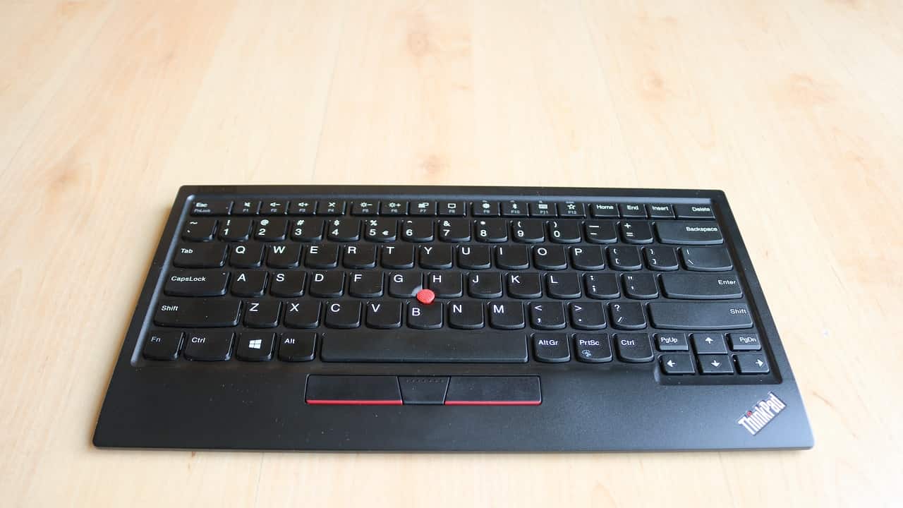 ThinkPad トラックポイント キーボード IIのレビュー・汎用性が高く多くのデバイスで使用可能