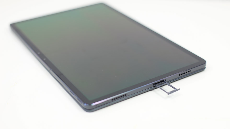 Lenovo Tab P11 Pro microSDカードとSIMカードのスロット