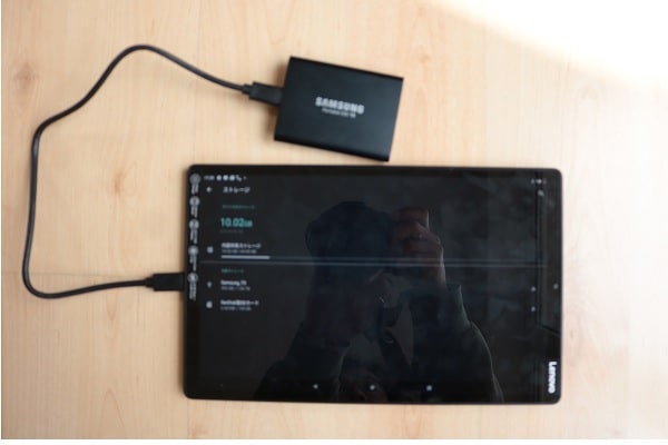 Lenovo tab M10 FHD Plus Gen 2　直接HDDを直接繋げたところ