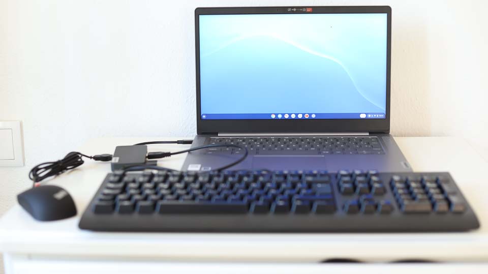 Lenovo ideapad Slim 360 chromebookにUSBハブを接続
