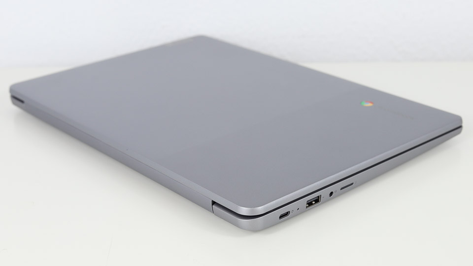 Lenovo IdeaPad Slim 360 Chromebook 閉じた状態