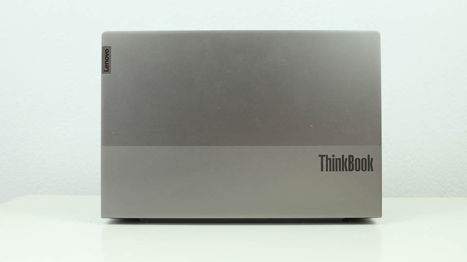 Thinkbook 14 Gen 3の天板