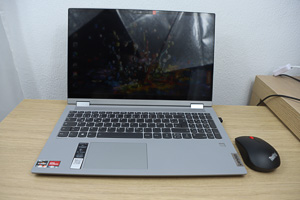 ThinkPad エッセンシャルワイヤレスマウスをIdeaPadに接続