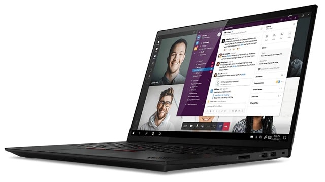 Lenovo ThinkPad X1 Extreme Gen 4　右斜め前から