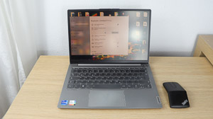 ThinkPad X1 プレゼンターマウスをThinkbookに接続