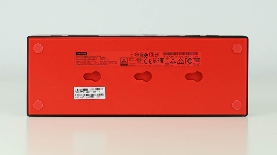 ThinkPad ユニバーサル Thunderbolt 4 ドックのレビュー