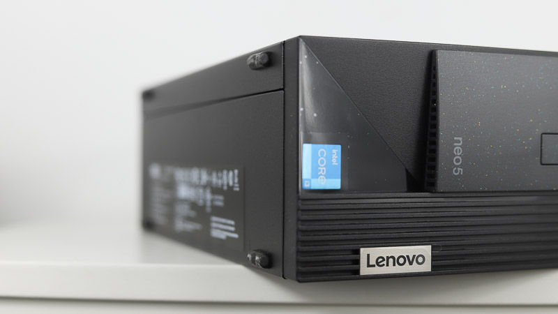 Lenovo ThinkCentre Neo 50s Small Gen 3のゴム足