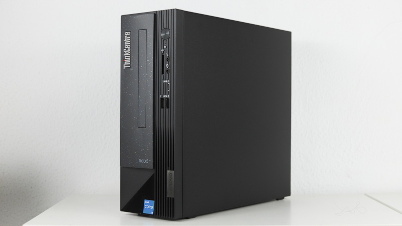 Lenovo ThinkCentre Neo 50s Small Gen 3 右側面