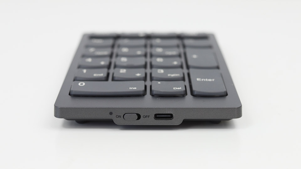 Lenovo Go Wireless Numeric Keypad 電源とUSB-Cポート