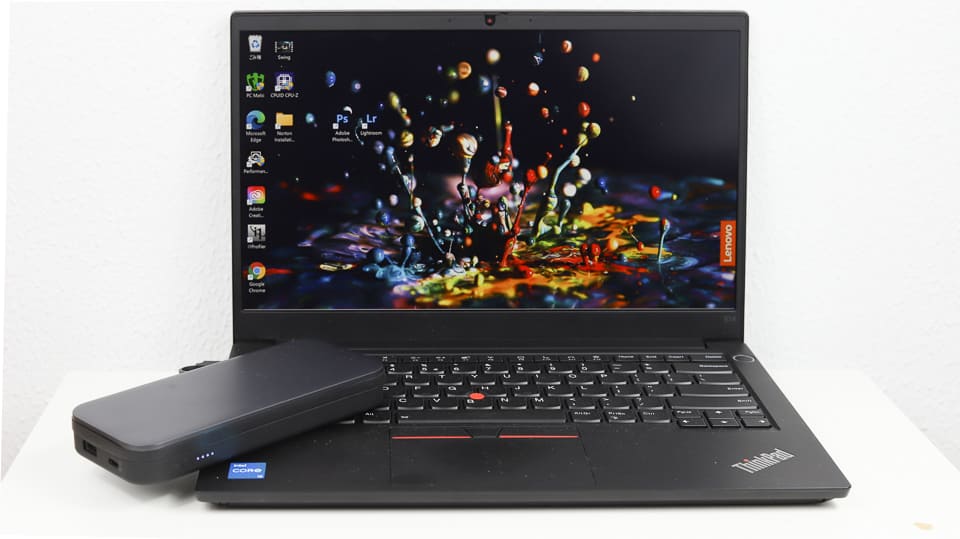 ThinkPad E14 Gen 2 インテルをLenovo Go USB Type-C ノートブックパワーバンクで充電