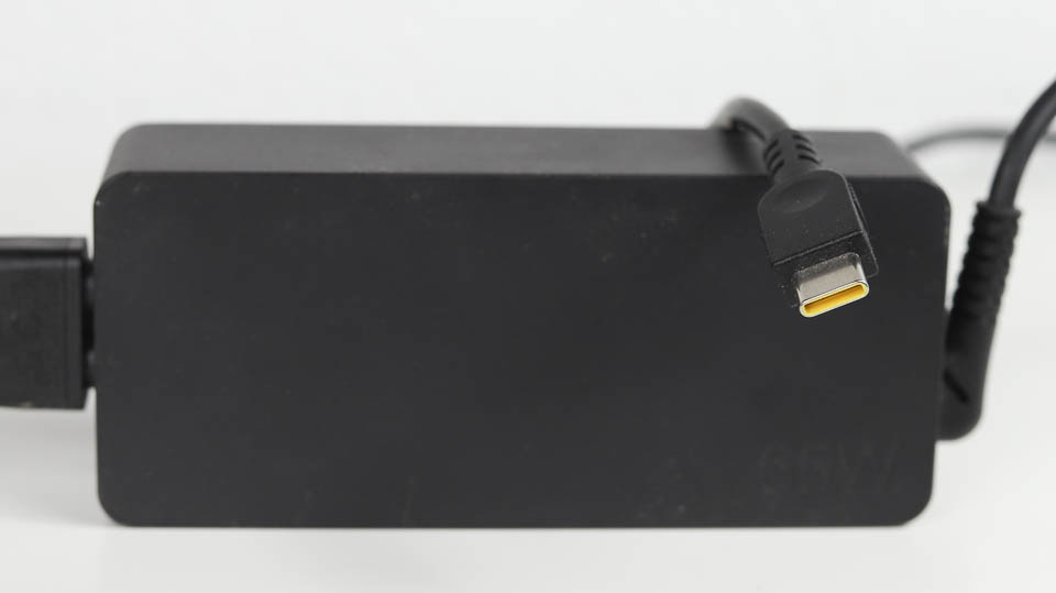 USB Type-Cの充電アダプター
