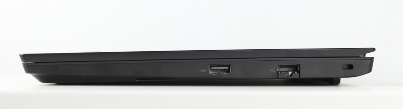 Lenovo ThinkPad E14 Gen 4(AMD) 横から