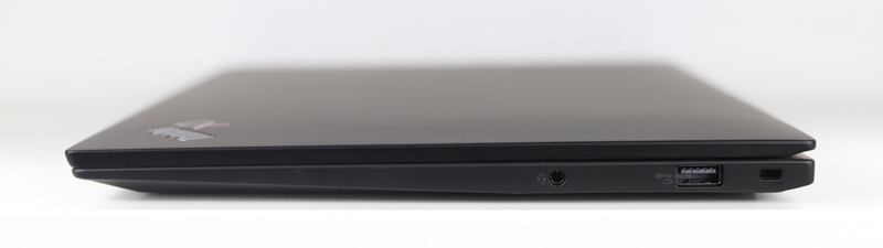 Lenovo ThinkPad X1 Carbon Gen 10 右側面インターフェイス