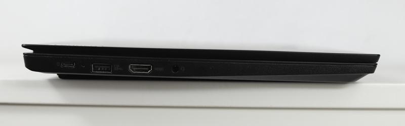 Lenovo ThinkPad E15 Gen 4 右側面インターフェイス