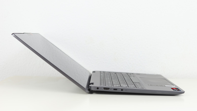 Lenovo IdeaPad Flex 570(14型 AMD)の実機レビュー - パソコンガイド Lenovo IdeaPad Flex 570(14型 AMD)の実機レビュー - パソコンガイド