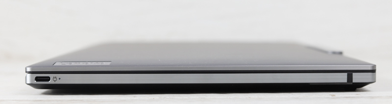 Lenovo ThinkPad Z13 Gen 1（AMD） 左側面インターフェイス