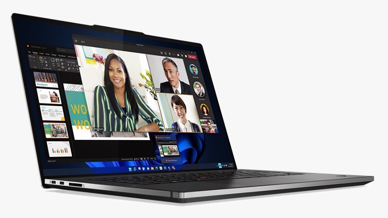 Lenovo ThinkPad Z16 Gen 1(AMD) 左斜め前から