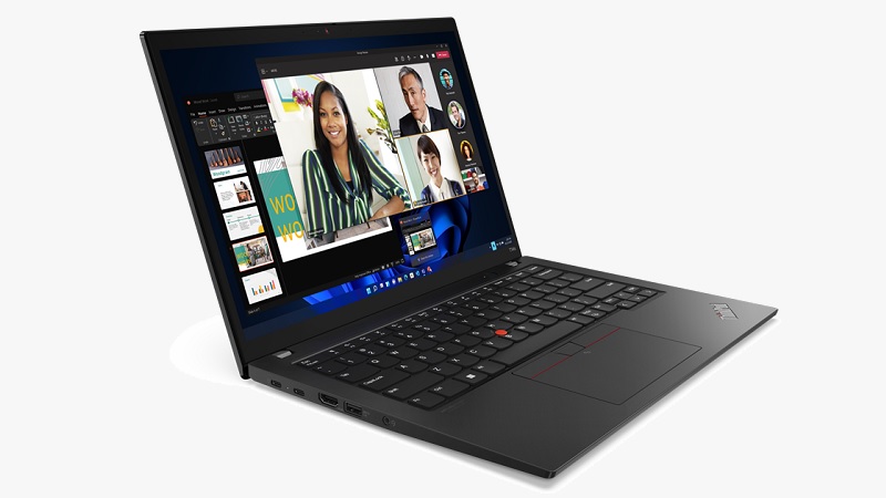 Lenovo ThinkPad T14s Gen 3 AMD 左斜め前から