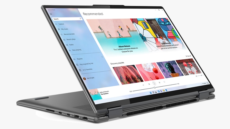 Lenovo Yoga 770i 16型 スタンドモード