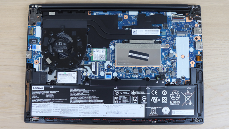 Lenovo ThinkPad E14 Gen 2 筐体内部