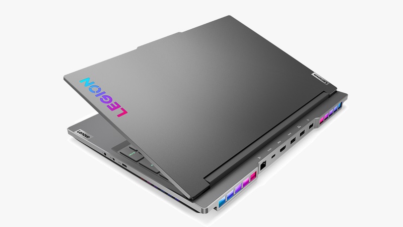 Lenovo Legion 770i 後ろから