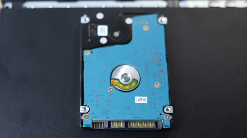 Lenovo ThinkCentre Neo 50s Small Gen 3 HDDの増設方法