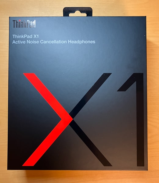 ThinkPad X1 アクティブ ノイズキャンセレーションヘッドホンの箱