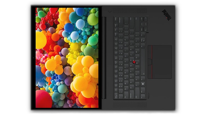 Lenovo ThinkPad P1 Gen 5 180度開いた状態