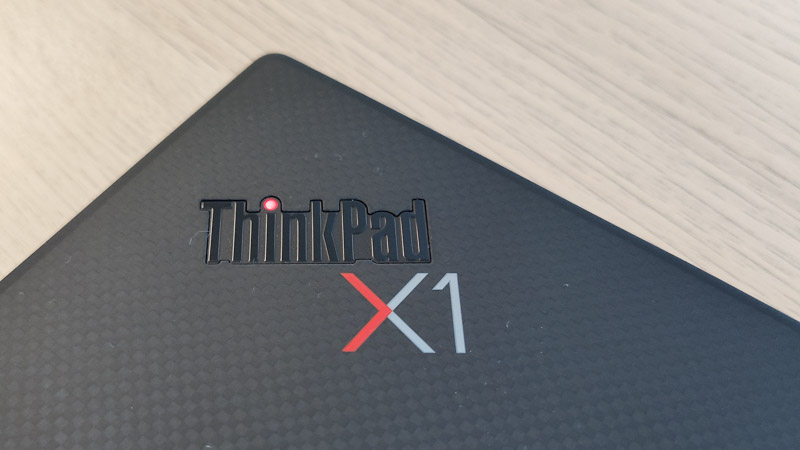 ThinkPad X1シリーズの天板