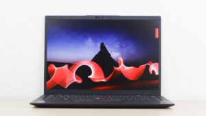 Lenovo ThinkPad X1 Carbon Gen 11の実機レビュー