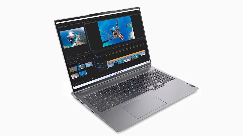 Lenovo ThinkBook 16p Gen 3 AMD 左斜め前から