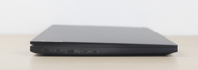 Lenovo ThinkPad E16 Gen 1 Intel 左側面