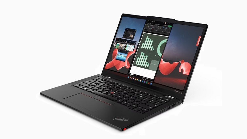 Lenovo ThinkPad X13 Yoga Gen 4 右斜め前から